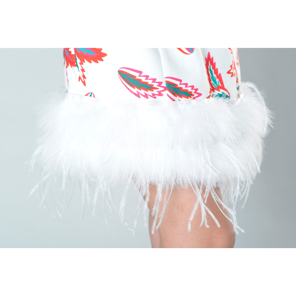 SY018撞羽毛吊帶連衣裙細節(jié)圖 SY018撞羽毛吊帶連衣裙細節(jié)圖